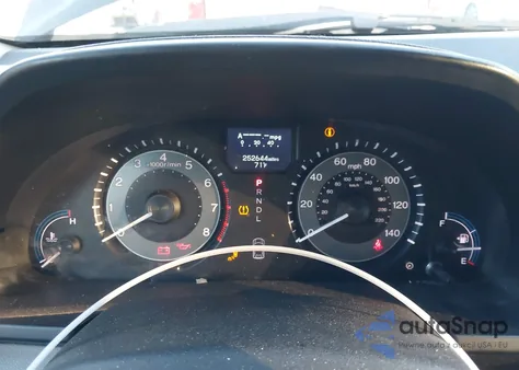 2011 Honda Odyssey Touring/Touring Elite z USA, uszkodzony, nr VIN 5FNRL5H90BB090110